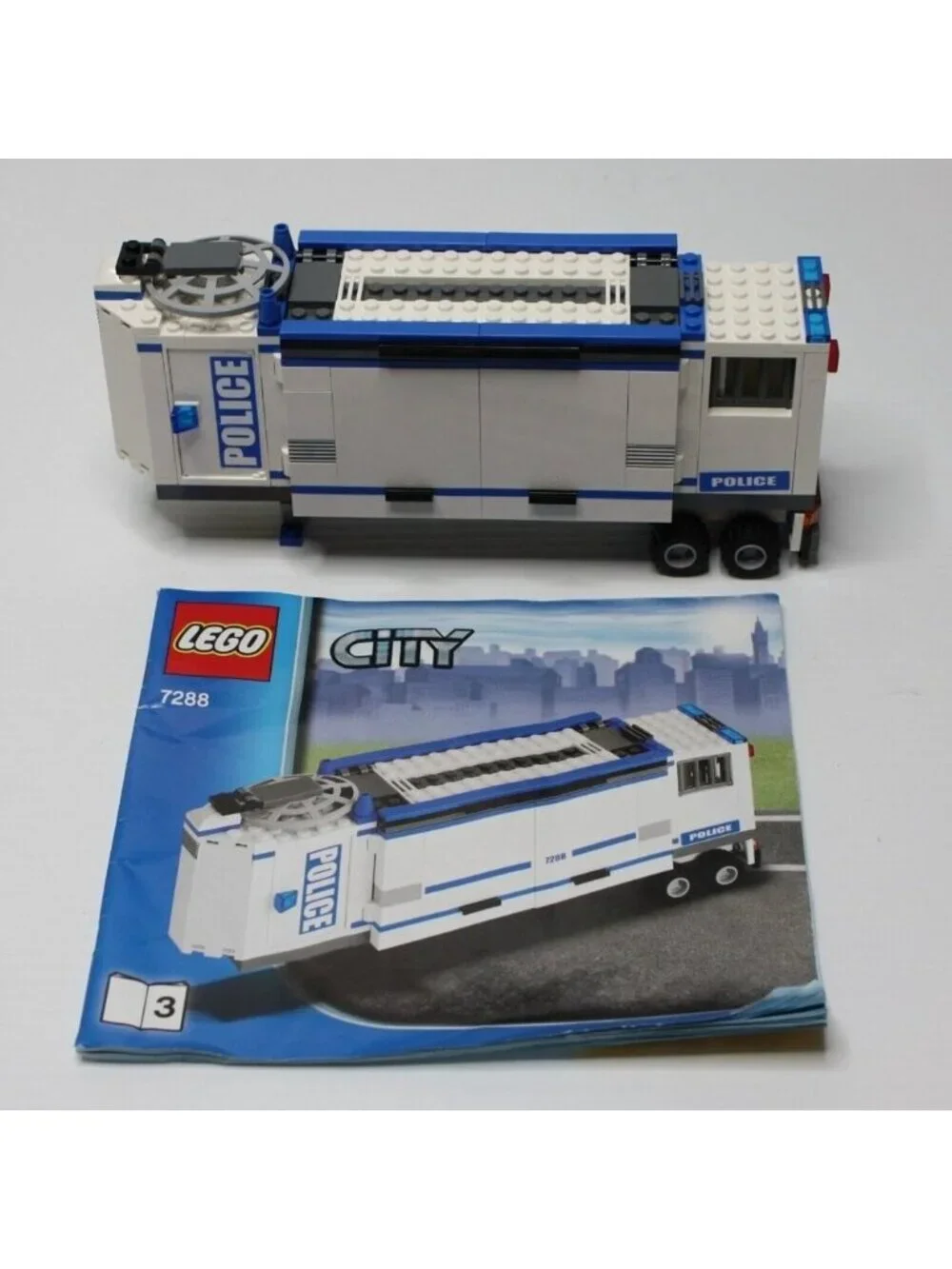 Lego City Mobile Police Unit Set 7288 Complete and with Instructions